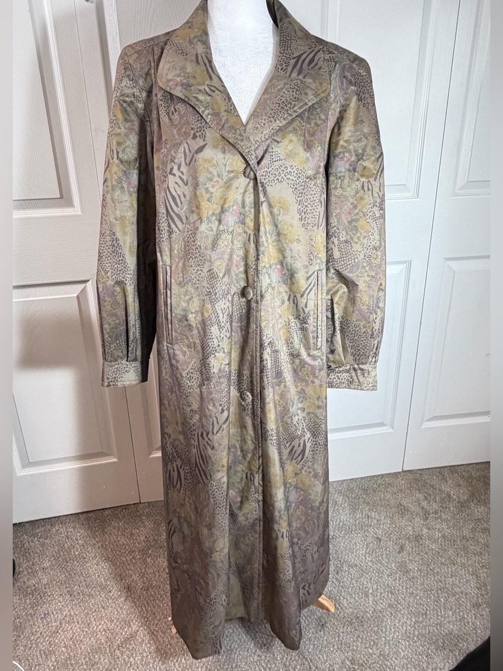 Unique Women’s Long Overcoat Lined with Genuine Calf Fur Neutral Print Size M